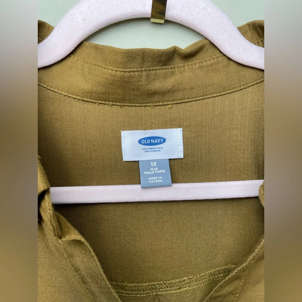 Like New Old Navy Cotton Rompe Adjustable Waist 6” Inseam Brown/Green Plus 1X - Picture 12 of 13